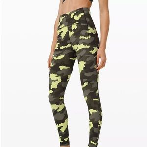 NWT Lululemon Fast and Free Tight 25"